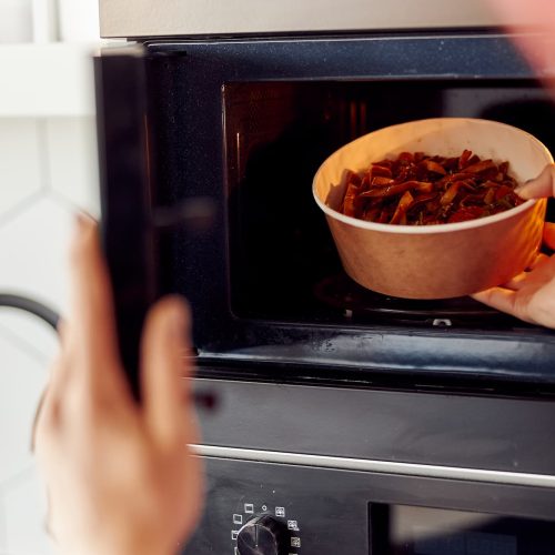 Para mantener los alimentos calientes